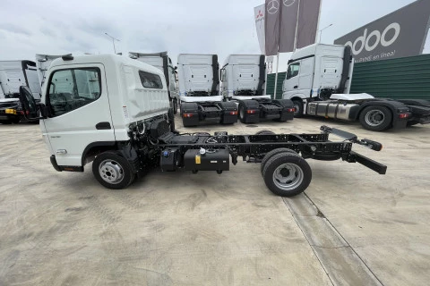 Mitsubishi Fuso Canter 3C13 /  2800