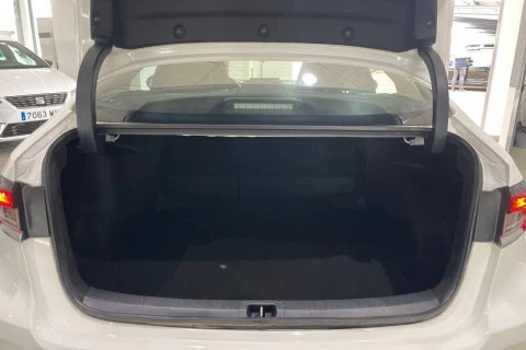 Toyota Corolla 1.6 VVT-i Sol