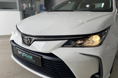 Toyota Corolla 1.6 VVT-i Sol