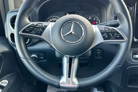 Mercedes-Benz Vito 116CDI AT 120kW Tourer Select Larga