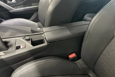Peugeot 308 5P Allure PureTech 130 S&S MAN