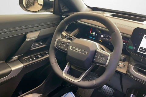 Jeep Compass Full Electric Jeep Compass BEV First Edi