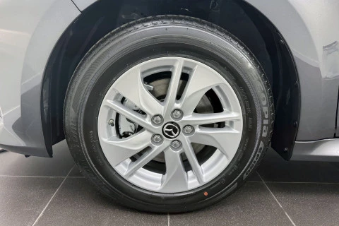 Mazda2 1.5 85 kW (116 CV) CVT Centre-line
