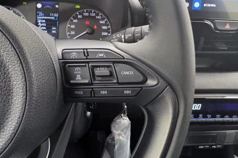 Mazda2 1.5 85 kW (116 CV) CVT Centre-line
