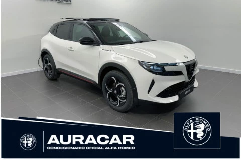 Alfa Romeo Junior Ibrida Speciale 108kW (145CV)