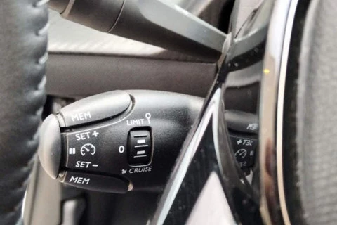 Peugeot 208 Active Puretech 100