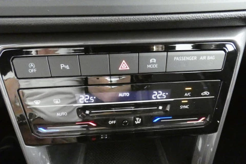 Volkswagen T-Cross   1.0 TSI Sport DSG7 81kW