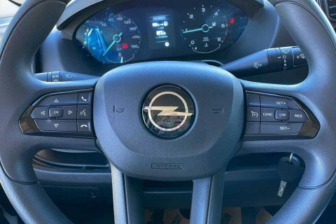 Opel Movano Furgón L2 H2 3.5T Diesel 140 Manual