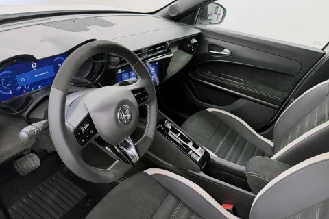Alfa Romeo Junior Ibrida Sport Speciale 108kW (145CV)