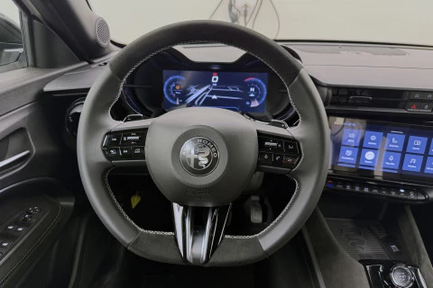 Alfa Romeo Junior Ibrida Sport Speciale 108kW (145CV)
