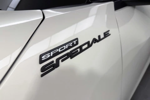 Alfa Romeo Junior Ibrida Sport Speciale 108kW (145CV)