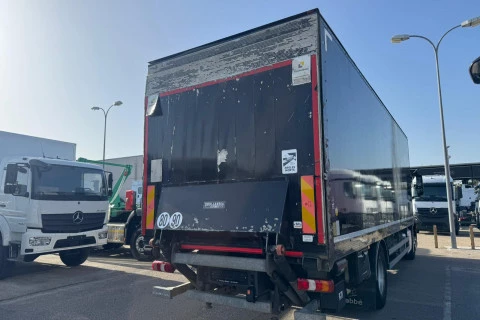 Mercedes-Benz Antos 1824 L