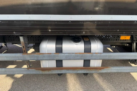 Mercedes-Benz Antos 1824 L