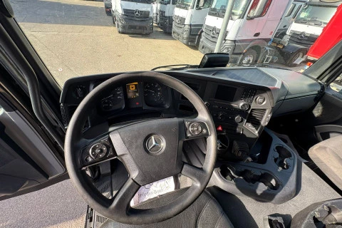 Mercedes-Benz Antos 1824 L