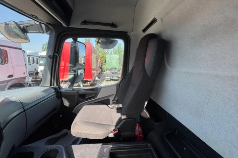 Mercedes-Benz Antos 1824 L