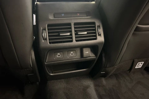 Land Rover Discovery Sport 2.0D TD4 MHEV Dynamic SE AWD Auto 120 kW (163 CV)