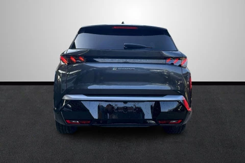 Peugeot e-5008 GT Eléctrico 157kW