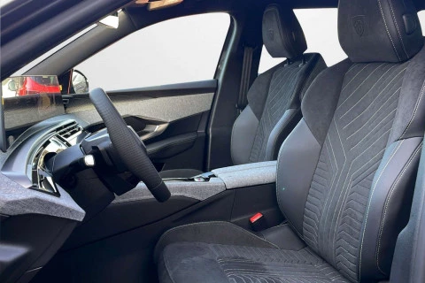 Peugeot e-5008 GT Eléctrico 157kW