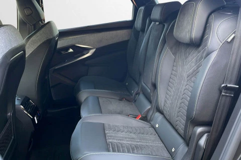 Peugeot e-5008 GT Eléctrico 157kW