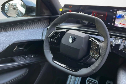 Peugeot e-5008 GT Eléctrico 157kW