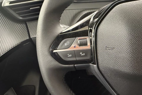 Peugeot 208 Allure HYBRID 110 eDCS6