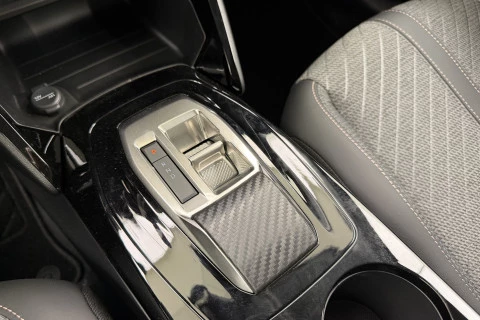 Peugeot 208 Allure HYBRID 110 eDCS6