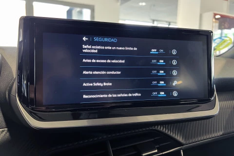 Peugeot 2008 N2008 Style Hybrid 145 eDCS6