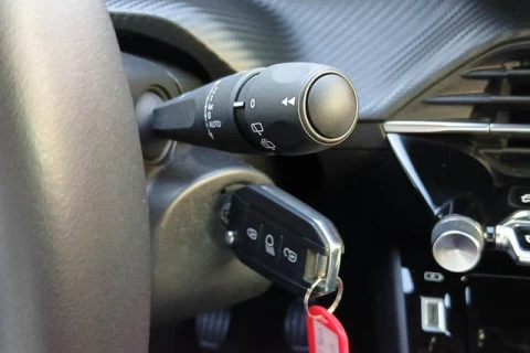 Peugeot 2008 PureTech 100 S&S Allure 75 kW (100 CV)