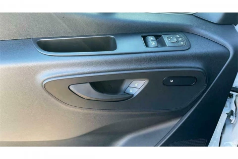 Mercedes-Benz Sprinter eSprinter 320 PRO LARGO (56kWh)