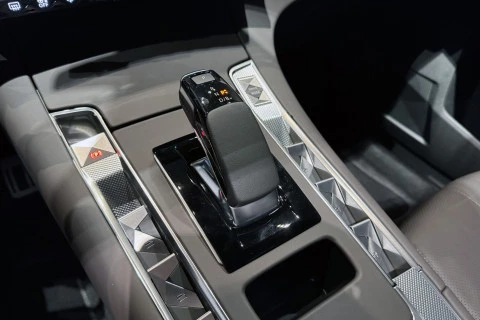 DS 7 E-TENSE 225 SAINT EXUPERY