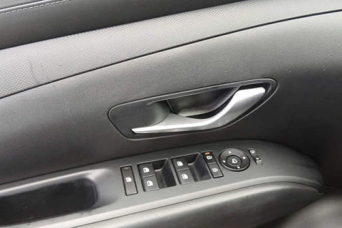 Hyundai Tucson 1.6T HEV Klass AT 158 kW (215 CV)