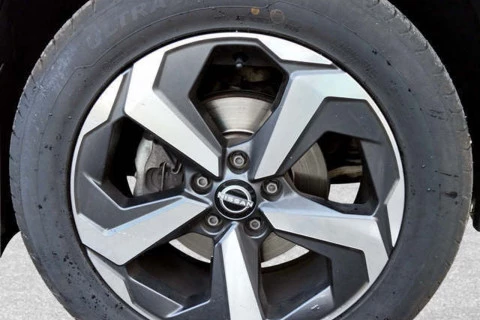 Nissan Qashqai DIG-T 103kW N-Connecta