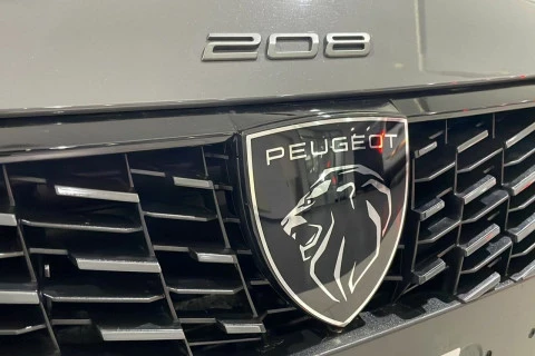 Peugeot 208 Allure HYBRID 110 eDCS6