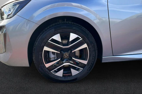 Peugeot 208 Allure HYBRID 145 eDCS6