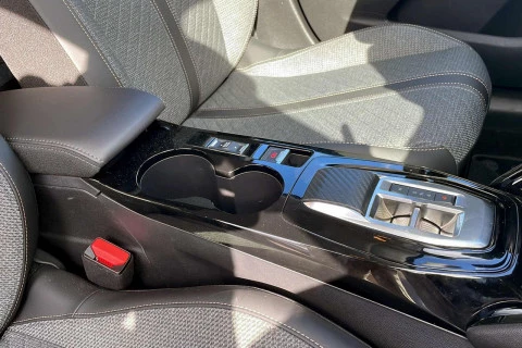 Peugeot 208 Allure HYBRID 145 eDCS6