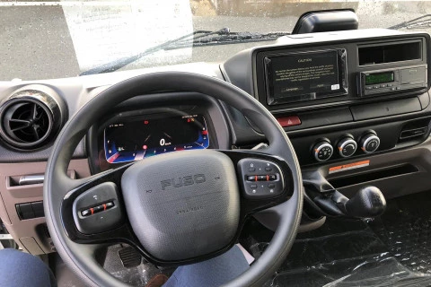 Mitsubishi Fuso Canter 7c18 7C18 + GRUA PORTACOCHES FOIMA