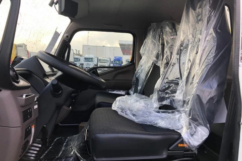 Mitsubishi Fuso Canter 7c18 7C18 + GRUA PORTACOCHES FOIMA