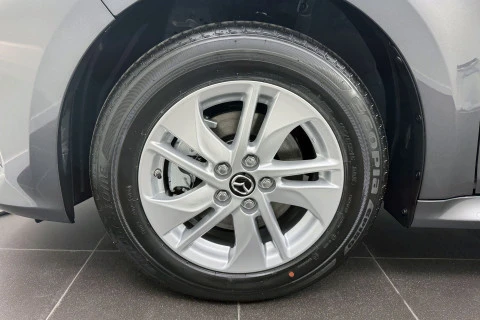 Mazda2 1.5 85 kW (116 CV) CVT Centre-line