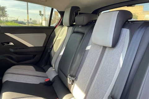 Opel Astra 1.2T XHT 96kW (130CV) Elegance