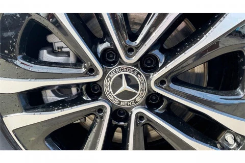 Mercedes-Benz Clase A A 200 d Sedán