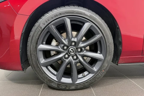 Mazda3 2.5L e-SKYACTIV G MHEV 103kW Centre-line