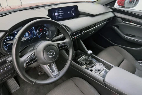 Mazda3 2.5L e-SKYACTIV G MHEV 103kW Centre-line