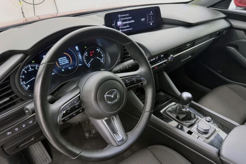 Mazda3 2.5L e-SKYACTIV G MHEV 103kW Centre-line