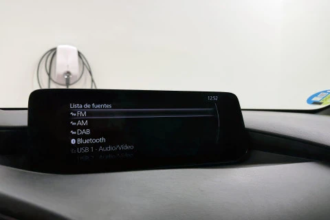Mazda3 2.5L e-SKYACTIV G MHEV 103kW Centre-line