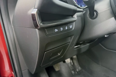 Mazda3 2.5L e-SKYACTIV G MHEV 103kW Centre-line