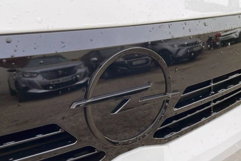 Opel Corsa 1.2T XHT Hybrid 107kW GS eDCT