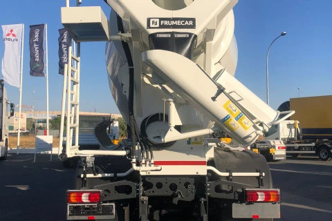 Mercedes-Benz Arocs 3740 + hormigonera frumecar