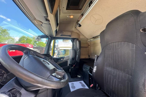 Mercedes-Benz Actros 1845 LS