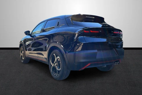 Alfa Romeo Junior Ibrida Speciale 107kW (145CV)