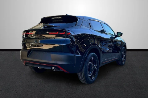 Alfa Romeo Junior Ibrida Speciale 107kW (145CV)